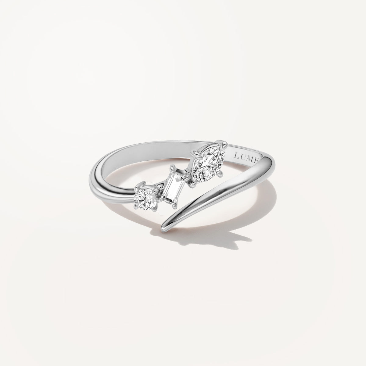 LUMEO Open Band Ring in Platinum