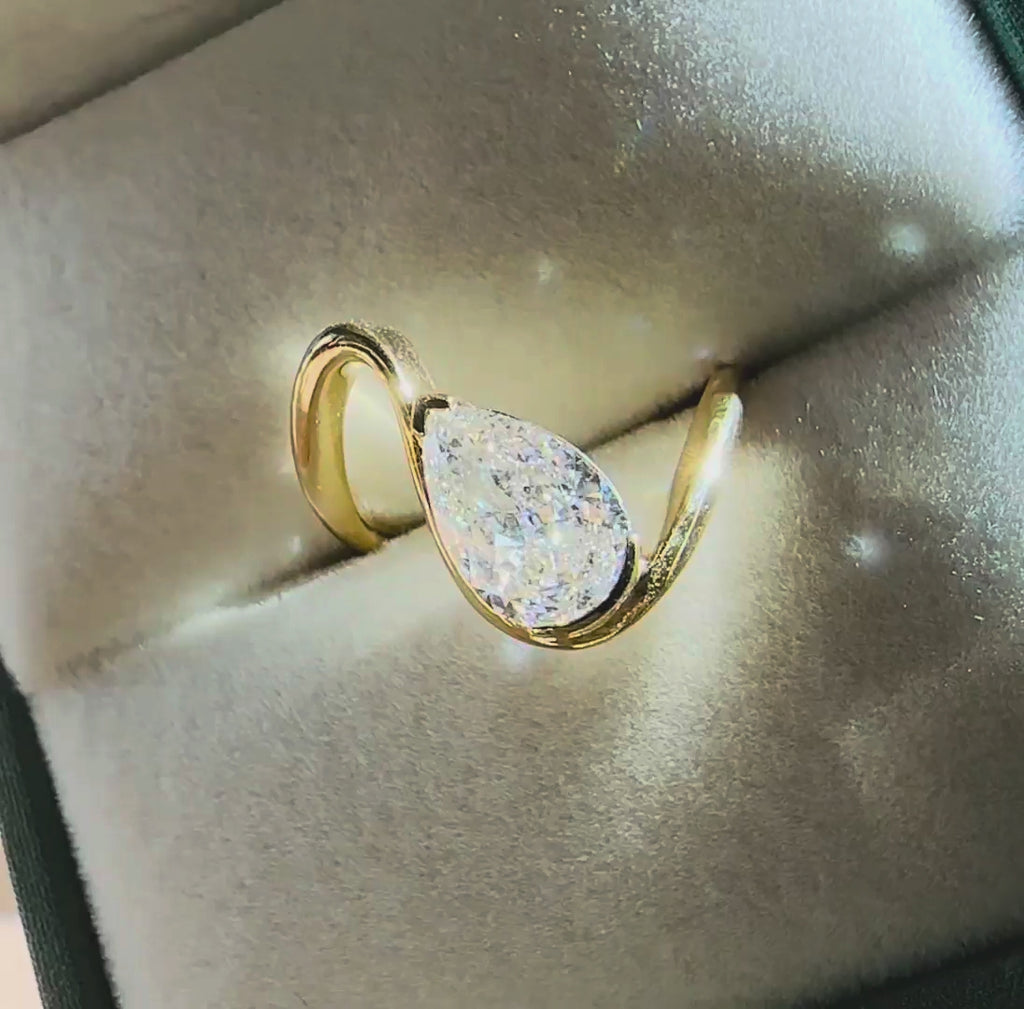 LUMEO Pear Trace Diamond Ring in 18k Solid Yellow Gold video